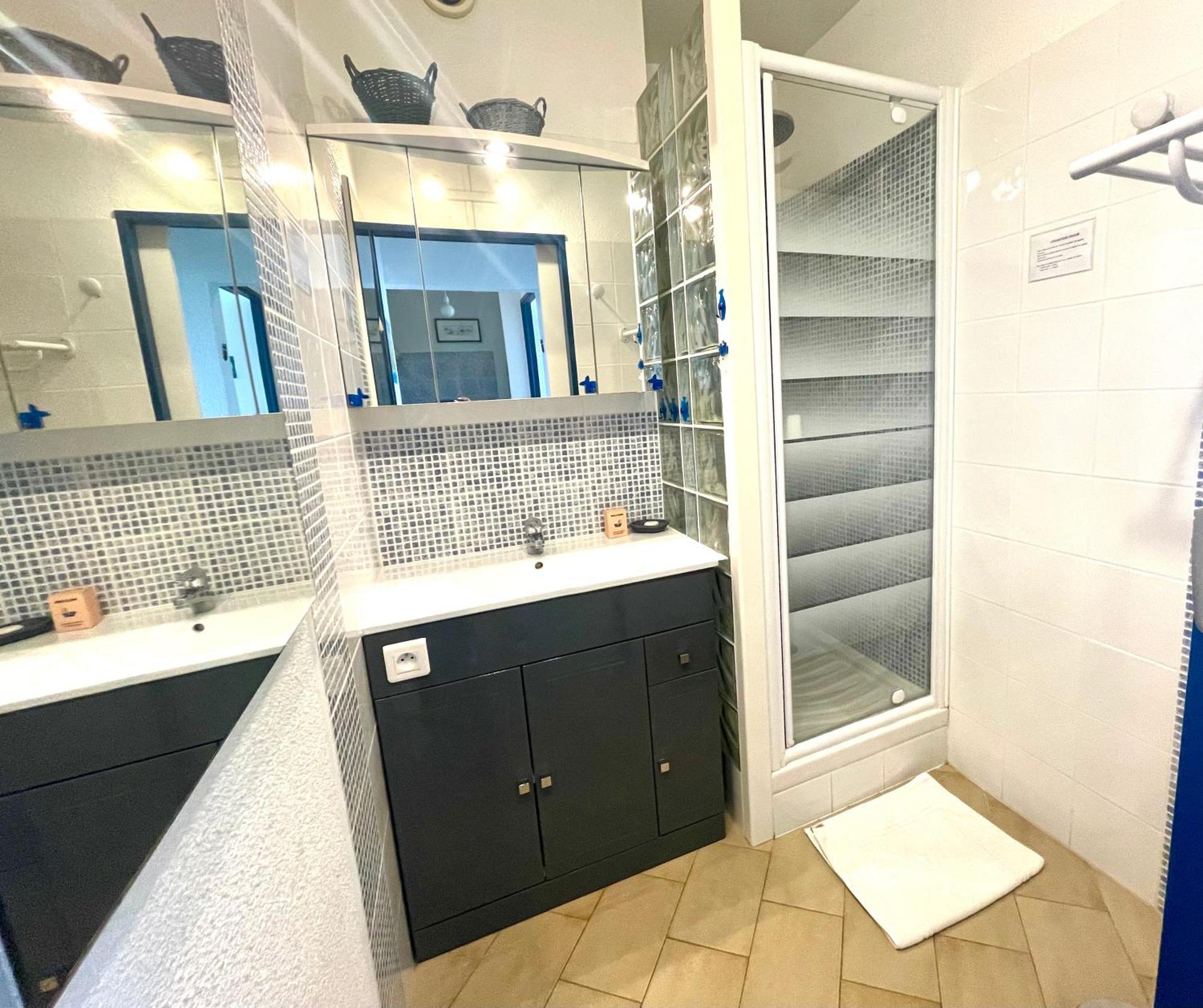 Pgh N26 - Premiere Ligne, Jardin Et Parking Prive Apartment La Grande Motte Luaran gambar
