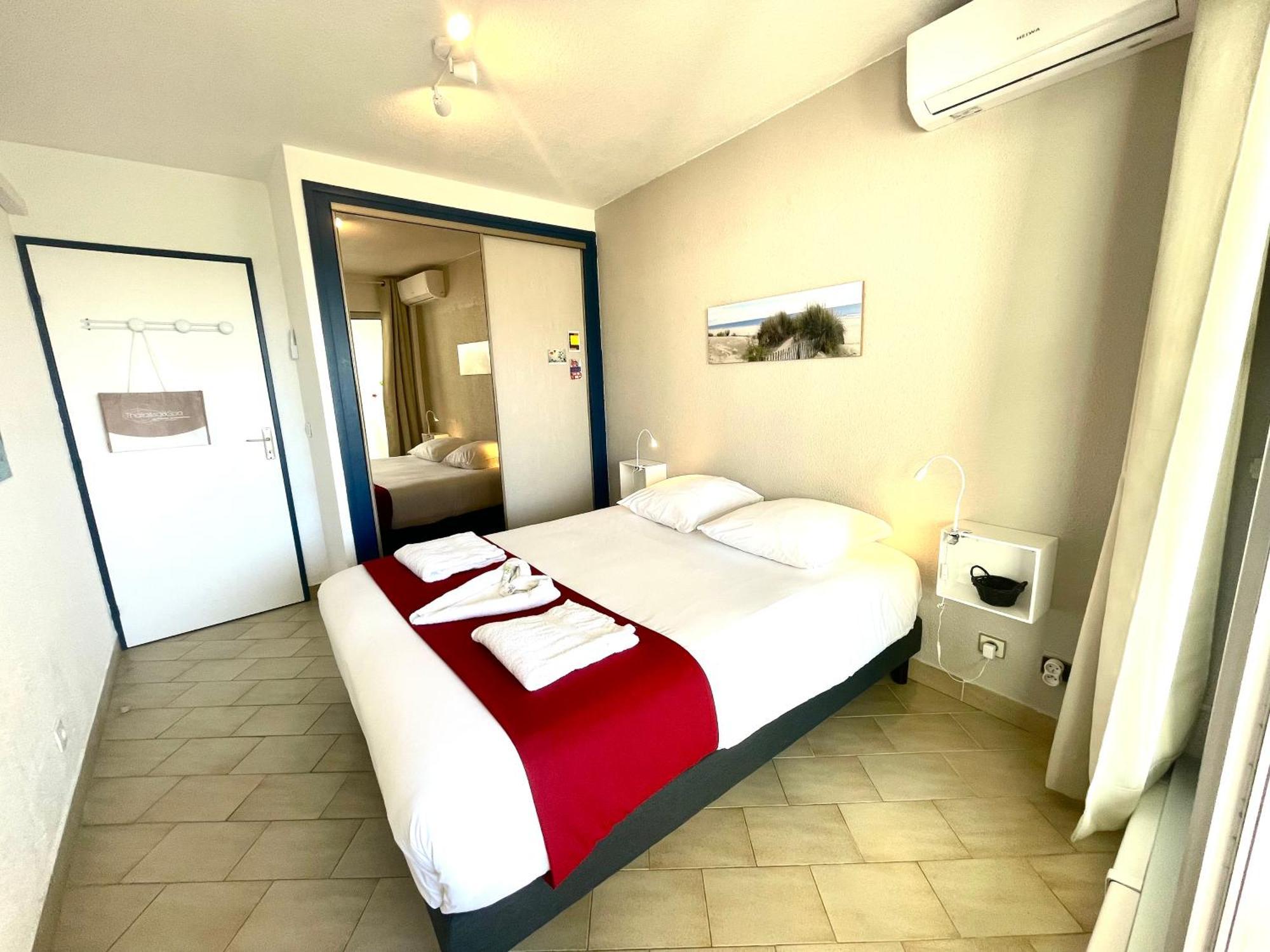 Pgh N26 - Premiere Ligne, Jardin Et Parking Prive Apartment La Grande Motte Luaran gambar